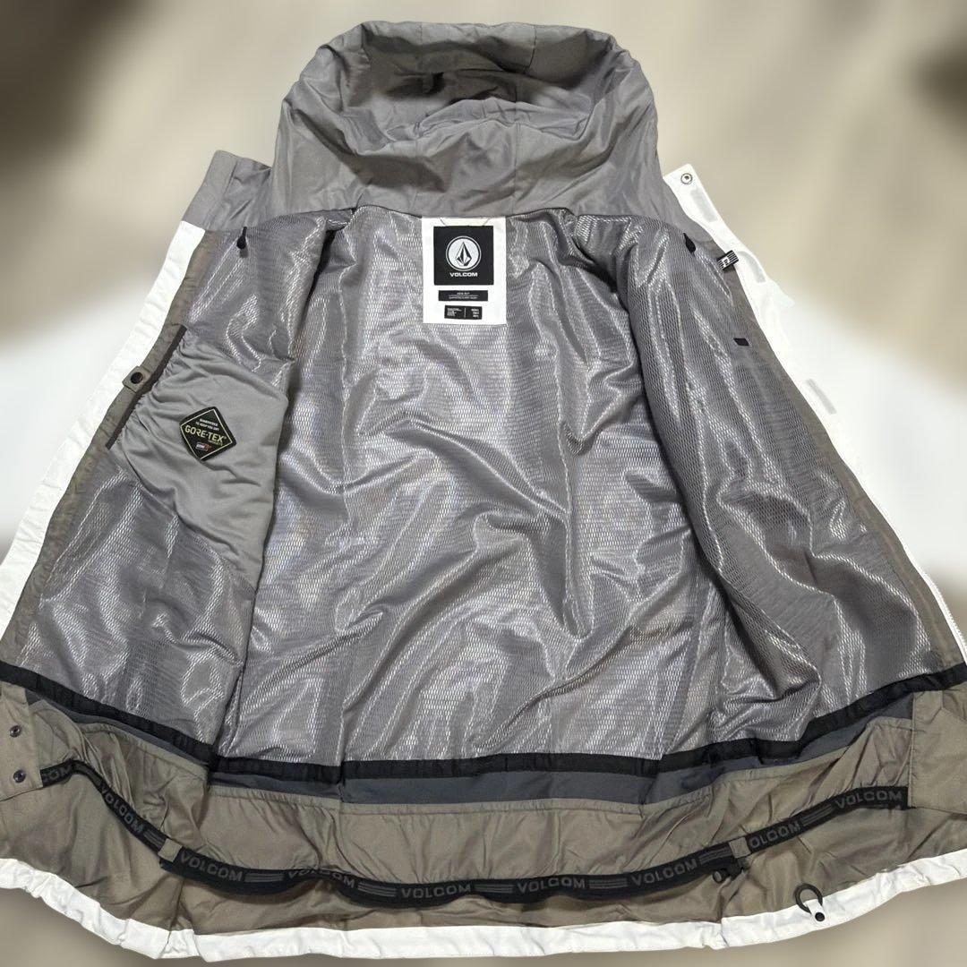 VOLCOM　上下　白　ホワイト スノーボードジャケット　パンツ