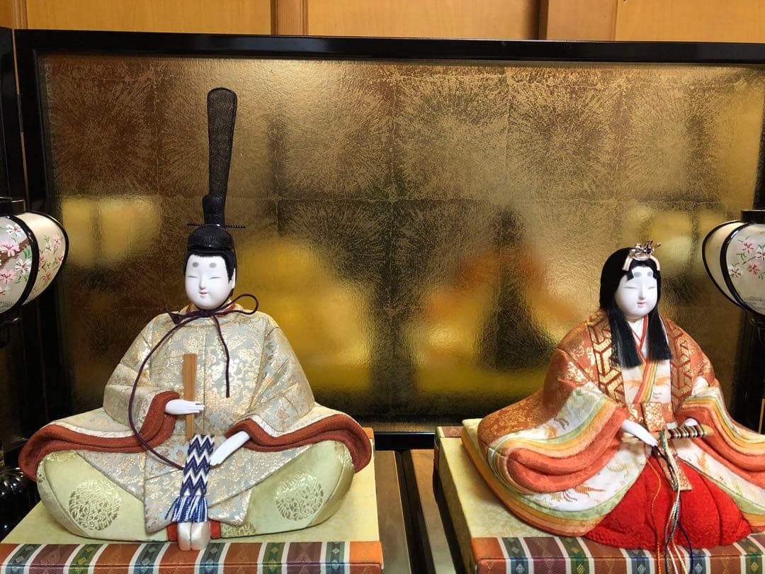 真太呂人形　シンプルで美しい親王飾りひな人形