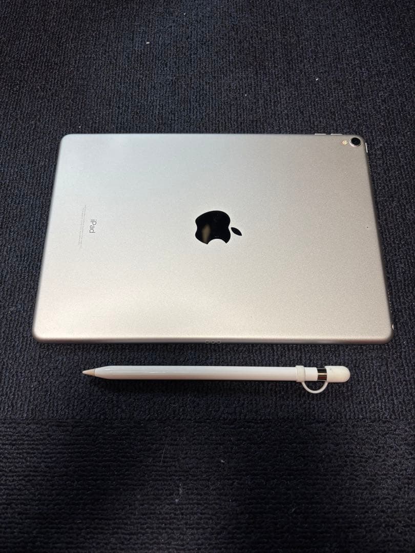 iPad Pro (10.5 インチ) Wi-Fi 256GB MPF02J/A