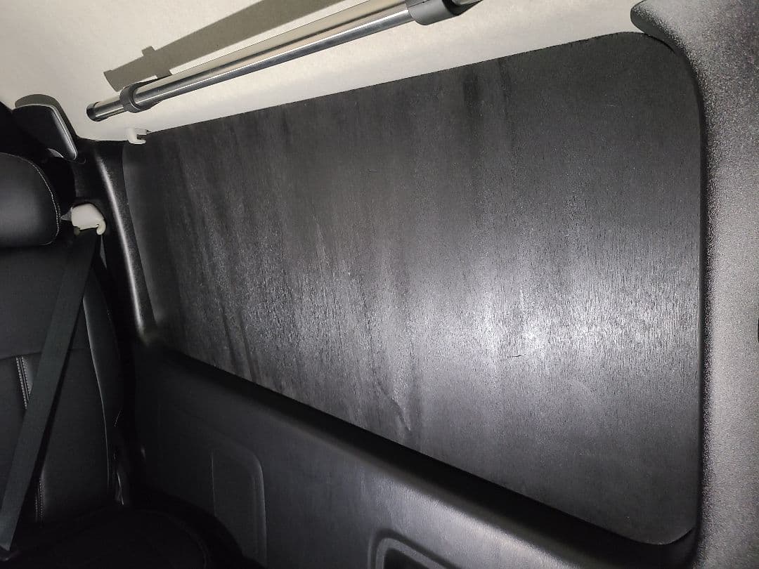 ハイエースリアガラス目隠しパネル防音断熱仕様左右セット