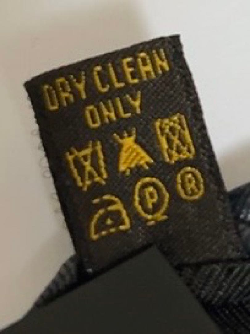 ルイヴィトン　LOUIS VUITTON ネクタイ　光沢感　ドット　グレー