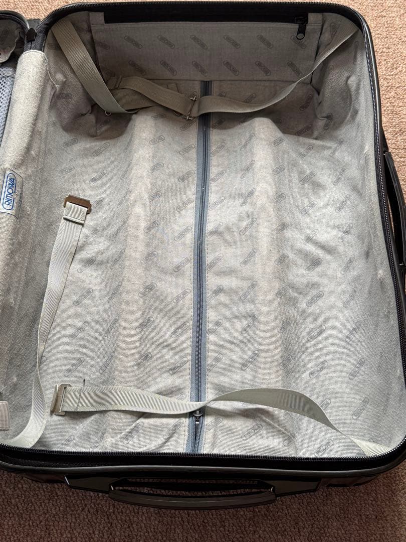 リモワ（RIMOWA）「サルサ」（Salsa）32L 2輪 機内持ち込みサイズ