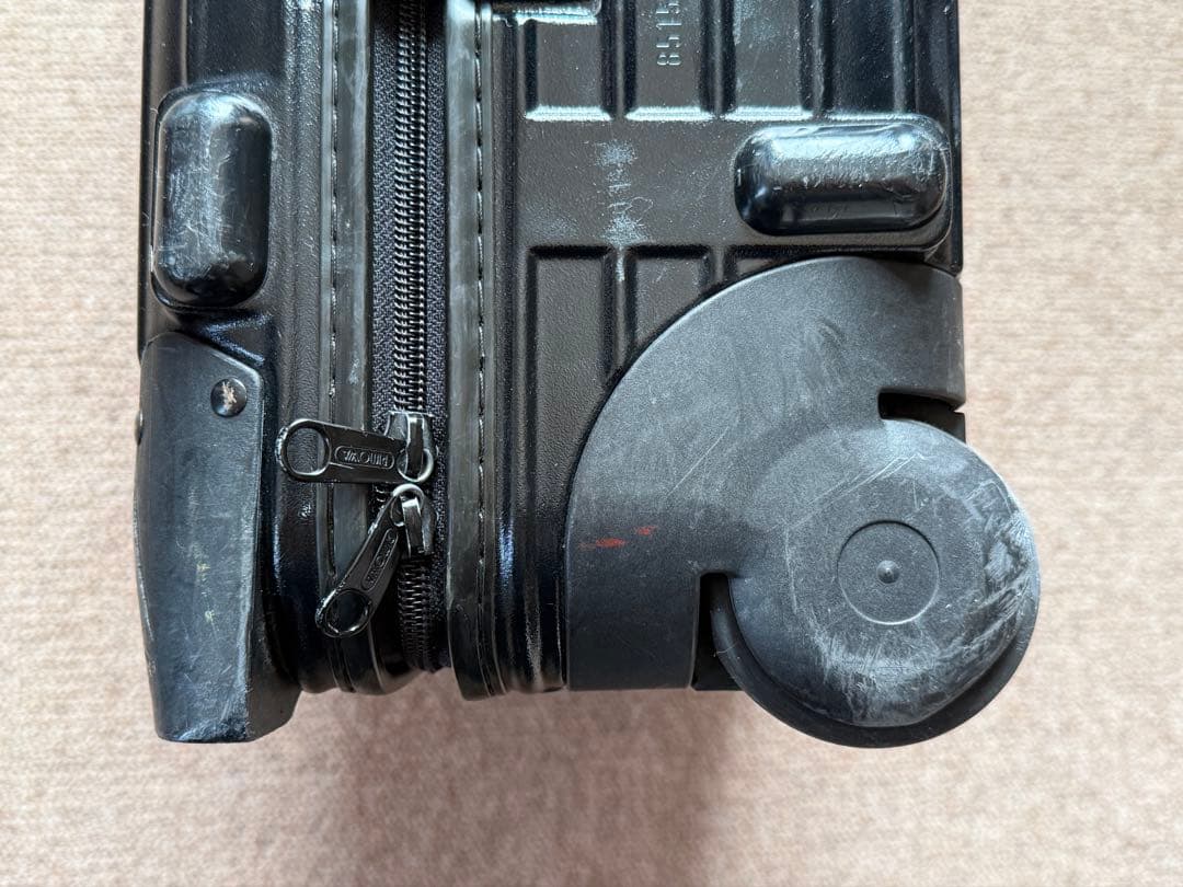 リモワ（RIMOWA）「サルサ」（Salsa）32L 2輪 機内持ち込みサイズ