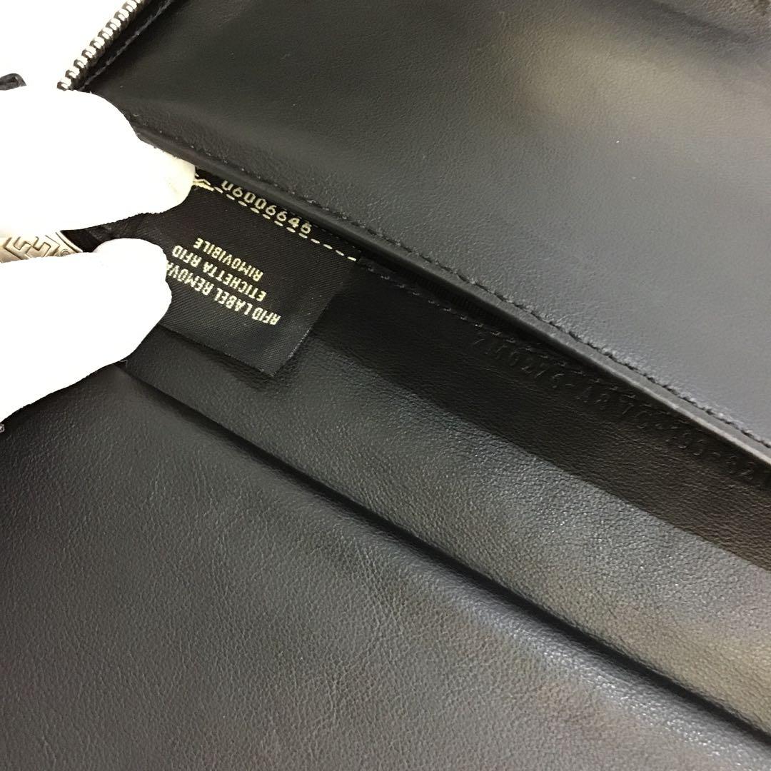 ❣️最終値下げ❣️‼️フェンディ‼️ ラウンドファスナートラベルウォレット　7M0276