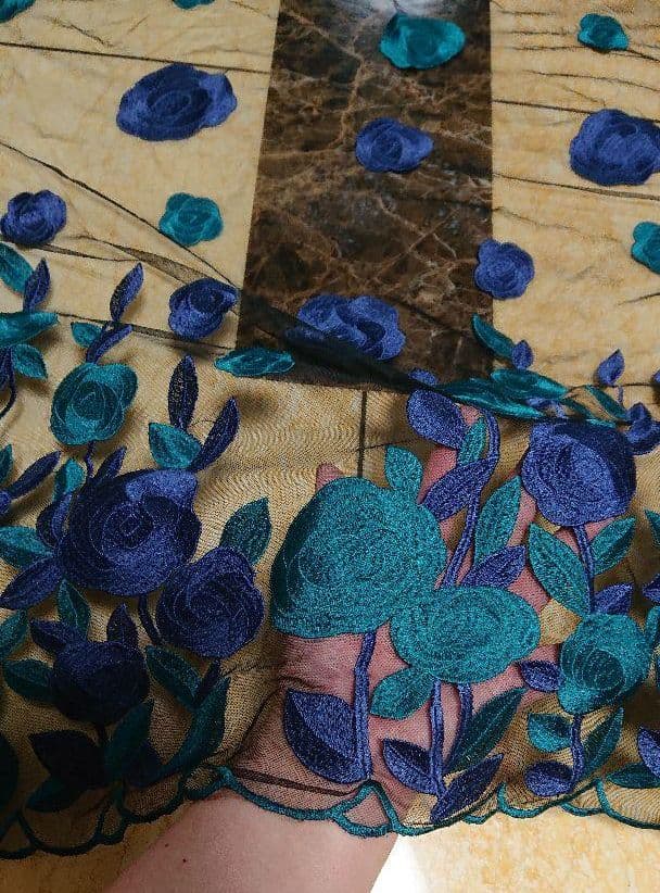 1点のみ✴︎豪華な刺繍の幅広チュールレース5m