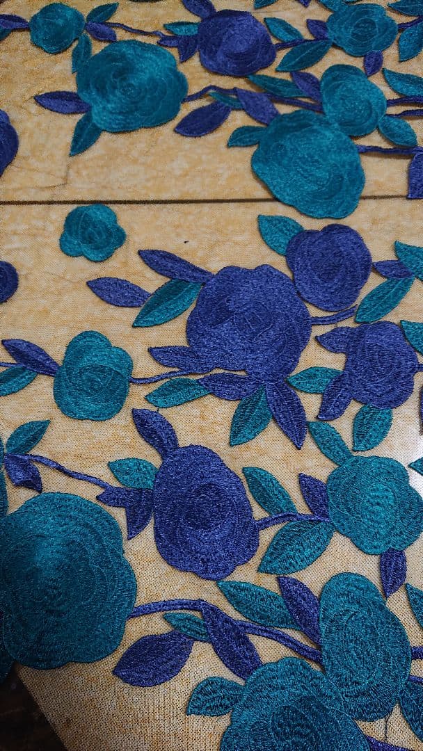 1点のみ✴︎豪華な刺繍の幅広チュールレース5m