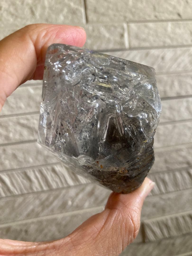 水入り水晶　秘蔵品　台座付き
