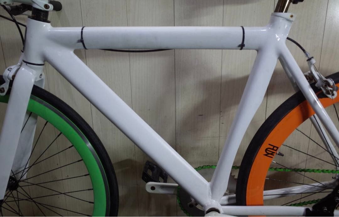 HIGH VOLTAGEハイヴォルテージ 700Cアルミ 520mm