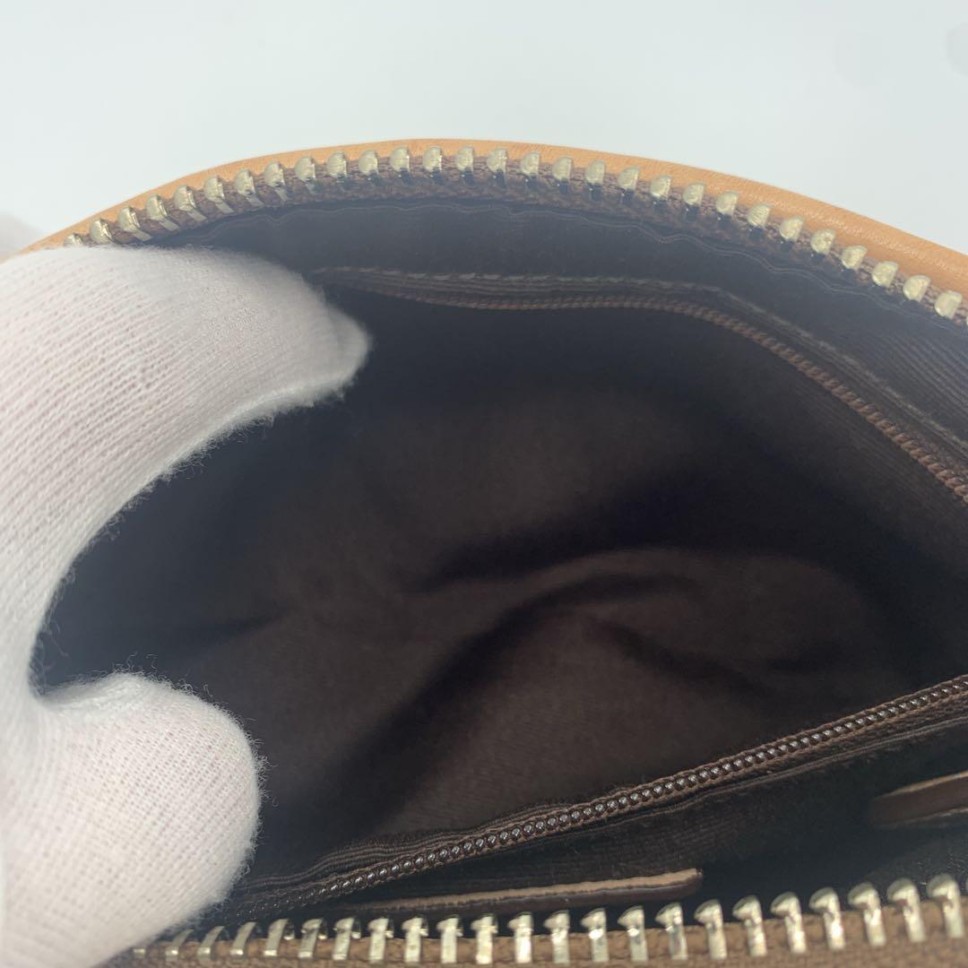 COACH コーチ　アクセサリーポーチ　ワンショルダー　シグネチャー　ベージュ