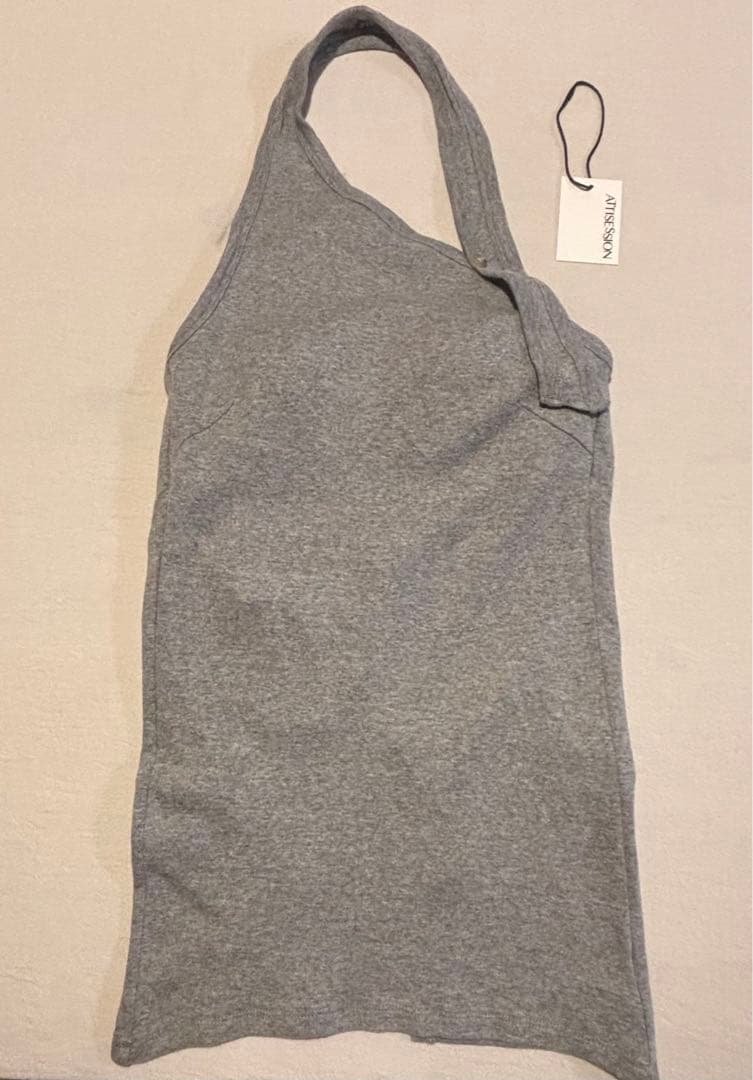 ATTISESSION インナーパット付き バックタイ ホルターネックトップス