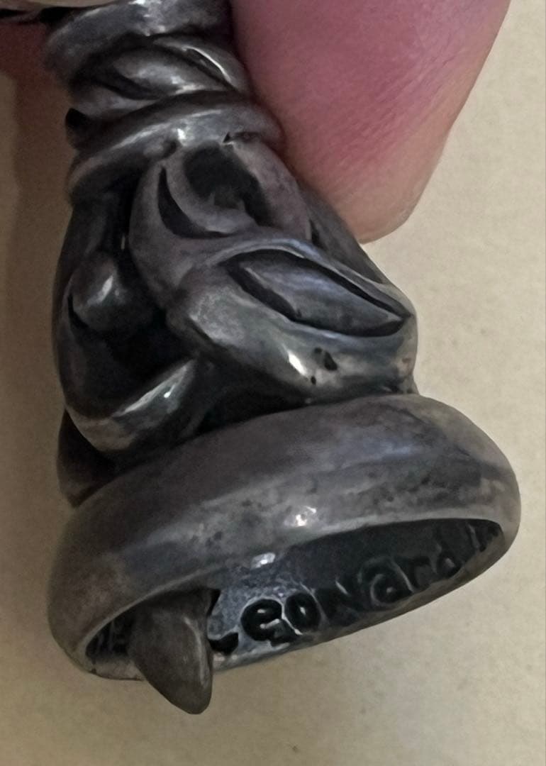 Leonard Kamhout ベルネックレス