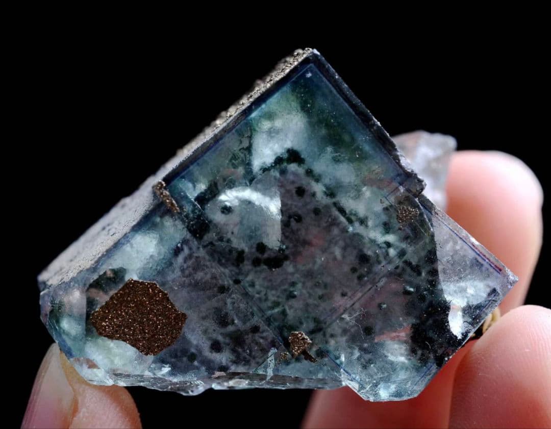 天然石 フローライト 鉱物　湖南省産　ヤオガンシャンフローライト原石