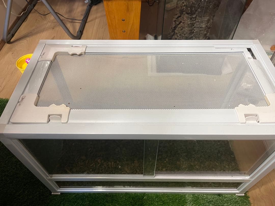 爬虫類ケージ　60×45