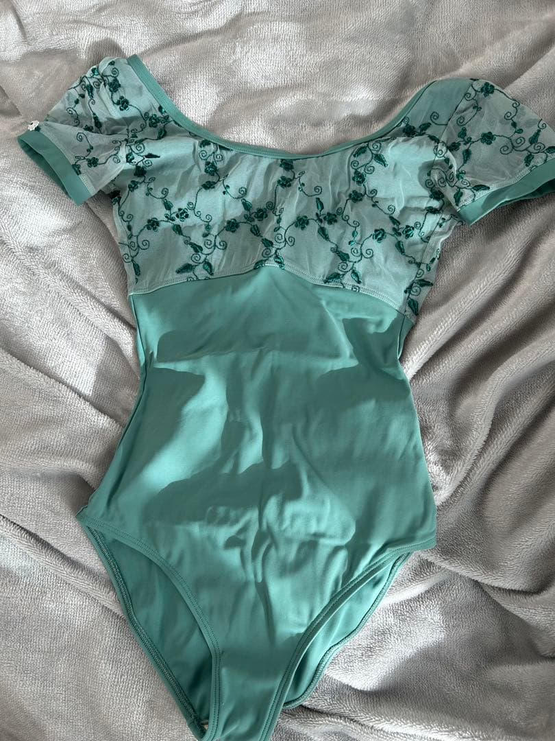 Dellalo Milano ミントグリーン 半袖レオタード