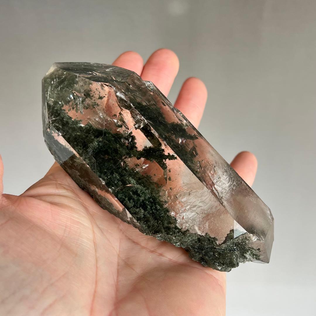 神秘的　透明度やばい　マニハール産　クローライトクリスタル　水晶　カテドラル付