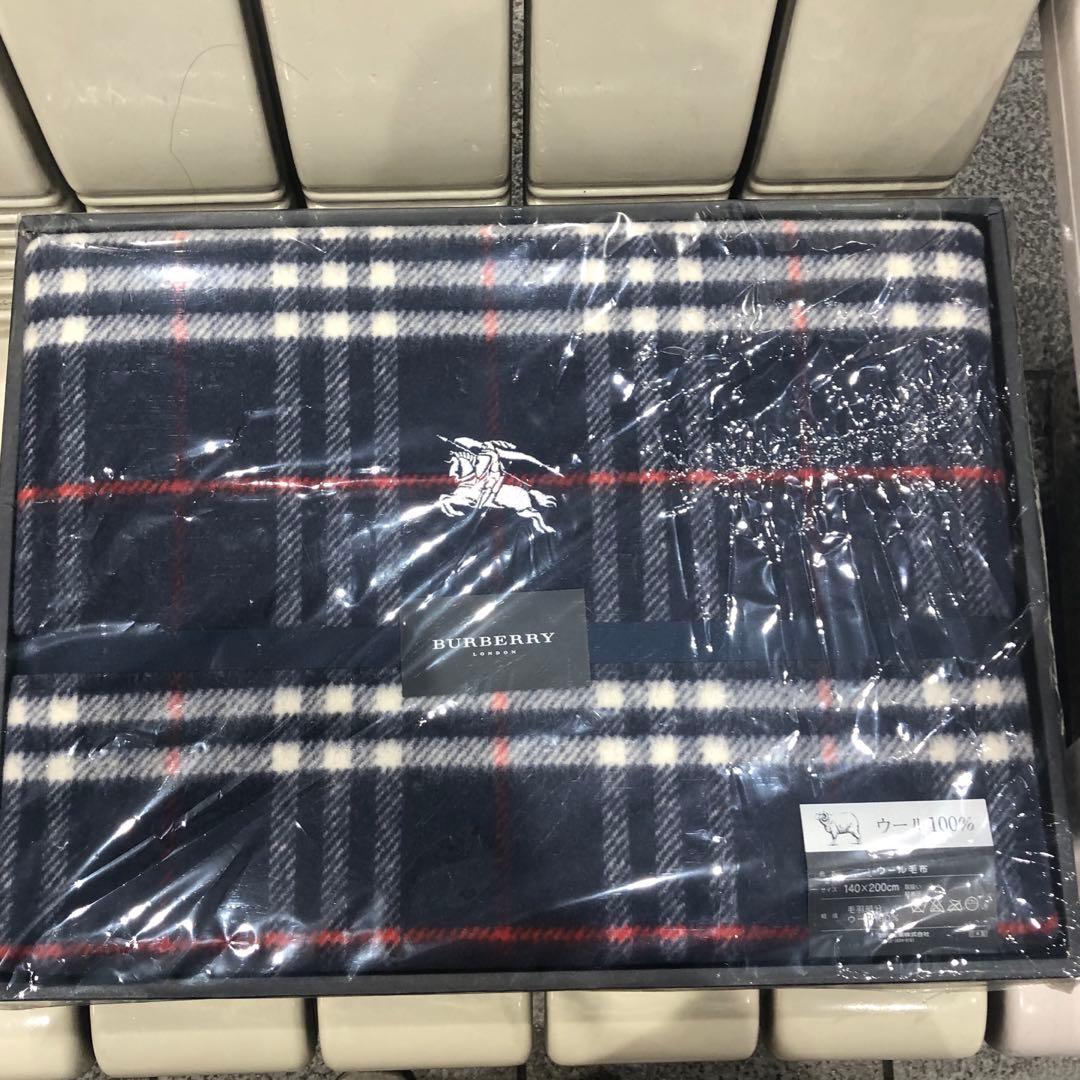 バーバリー　ウール毛布　新品　西川　バーバリーロンドン　毛布　毛　チェック　紺