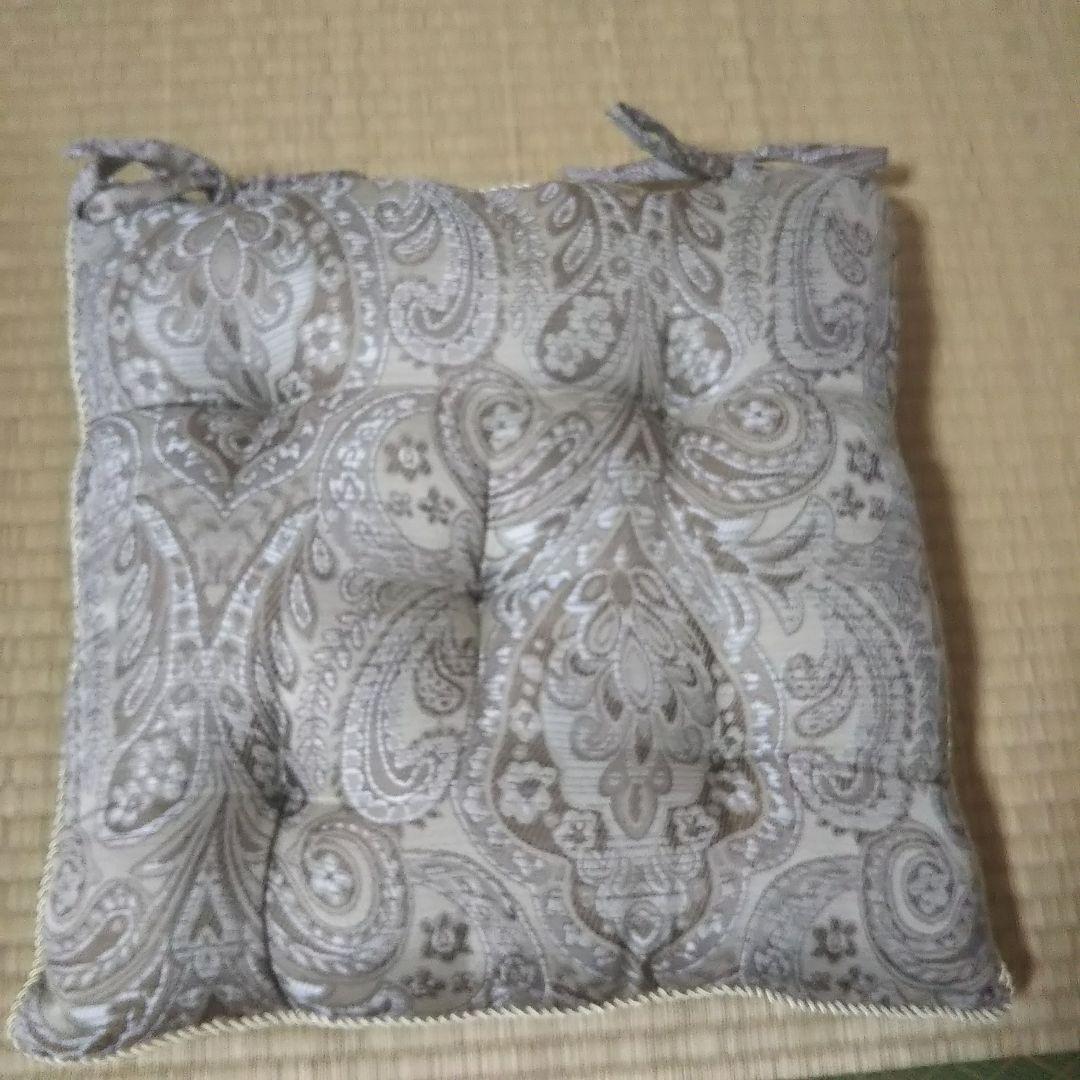 新品未使用★東京ロームアセット★アンティーク風花柄クッション★4枚セット