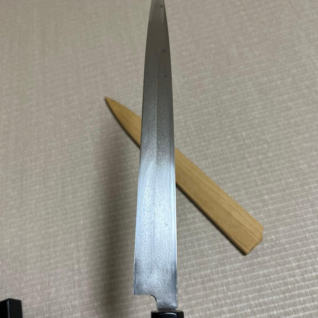 白一鋼　本焼　佑成　柳刃　包丁　和包丁　黒檀黒水牛銀巻八角柄　鞘付き