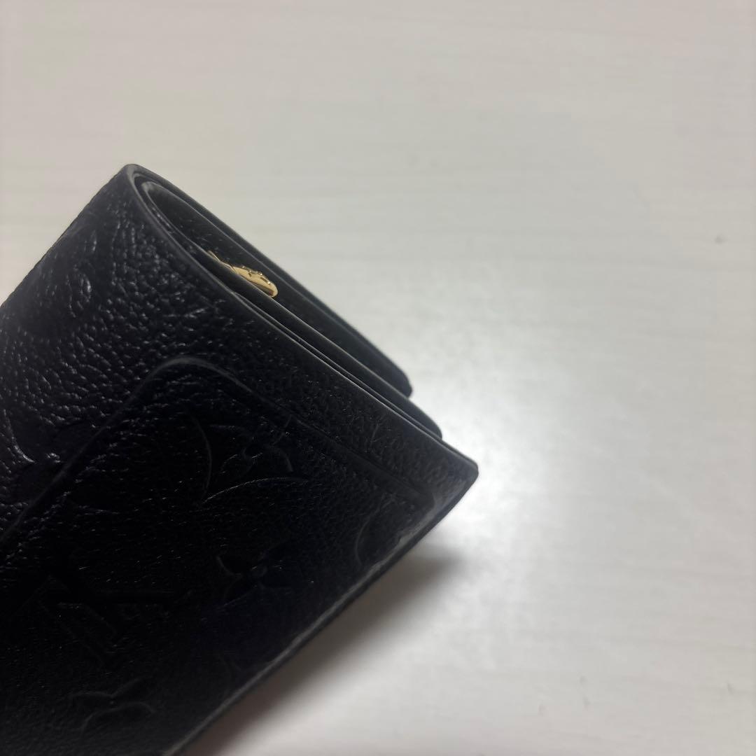 現行モデル　美品ルイヴィトン　ポルトフォイユクレア