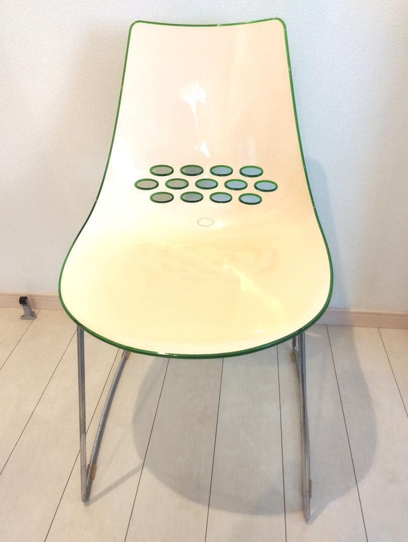 カリガリス　コヌビア　ジャムチェア　グリーン