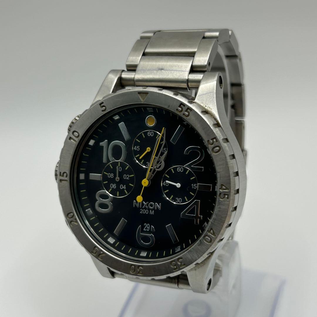 NIXON 48-20ニクソン　クロノグラフ 200M防水
