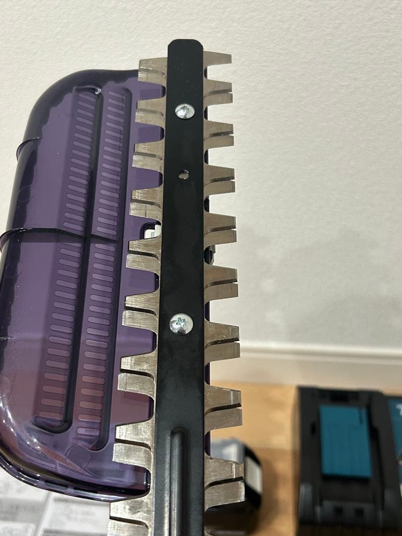 Makita 260mm充電式ミニ生垣バリカン MUH267DRF 18V