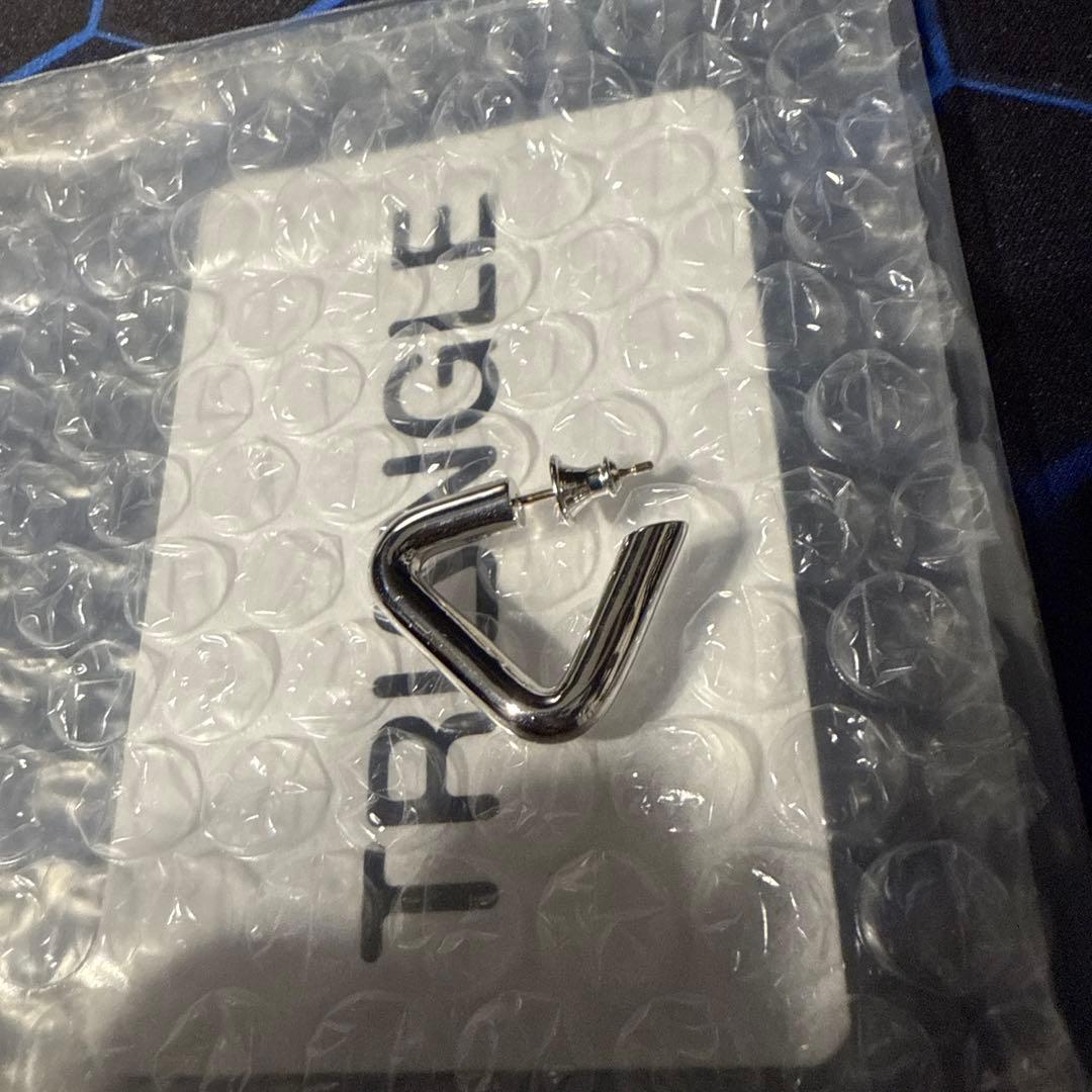 TRIANGLE キャリアリング701