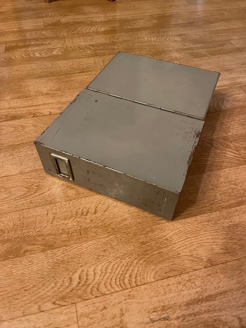 スチールボックス　アンティーク　レトロ　インダストリアル