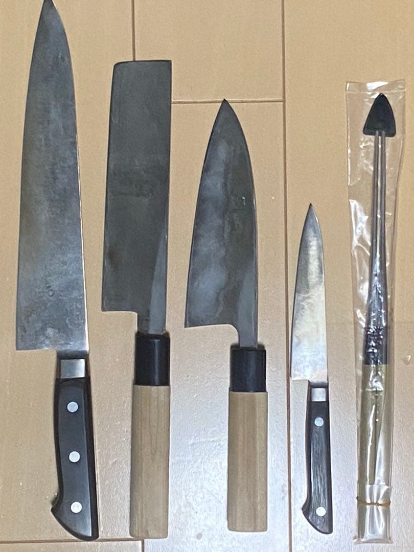 包丁セット　ケース　カギ付き