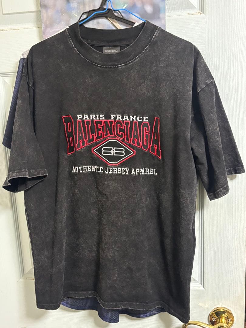 BALENCIAGA ブラック Tシャツ バレンシアガ