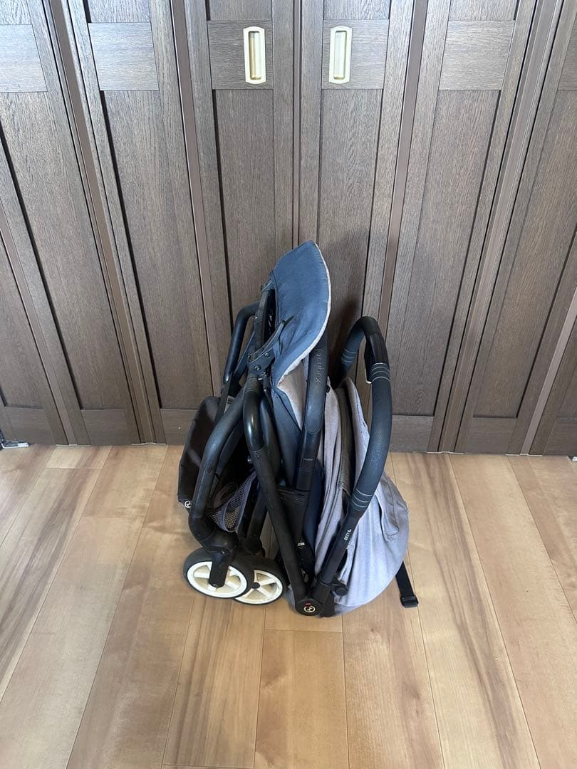 サイベックス　cybex 折りたたみベビーカー グレー