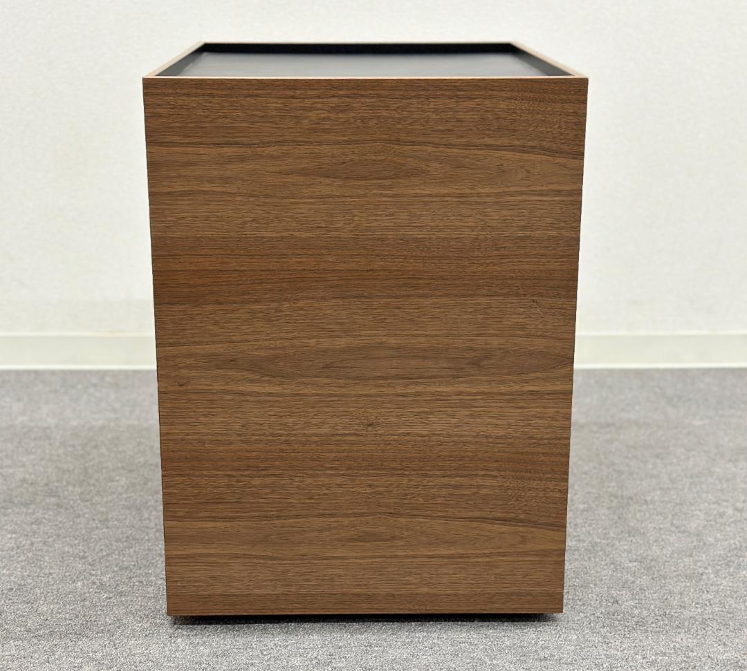 ■Cassina ixc.■ブロード　ドロアー　鍵付き　デスクワゴン　袖机　脇机