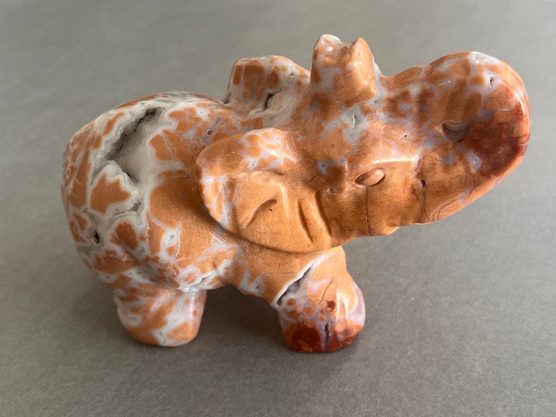 ピンク瑪瑙　象　置物