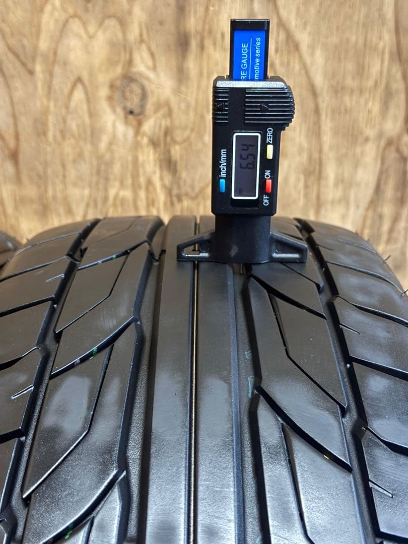 タイヤ・ホイール (559)(1)215/45R17 NITTO NT555