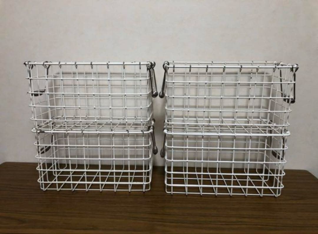 給食カゴ　4個セット　ホワイトワイヤー　収納　整理整頓　無印良品