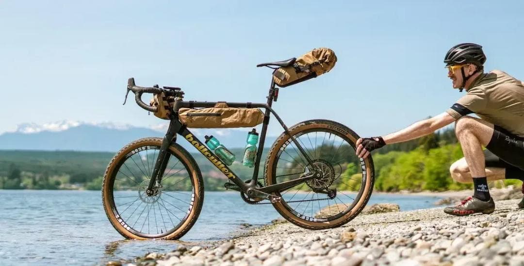 SWIFT INDUSTRIES ホールドファスト ハーフフレームバッグ M 茶