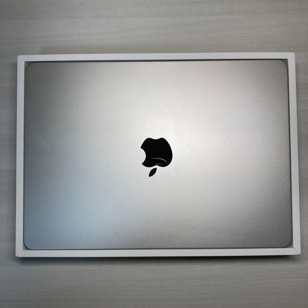 【中古・美品】MacBook Air M2 13.6インチ