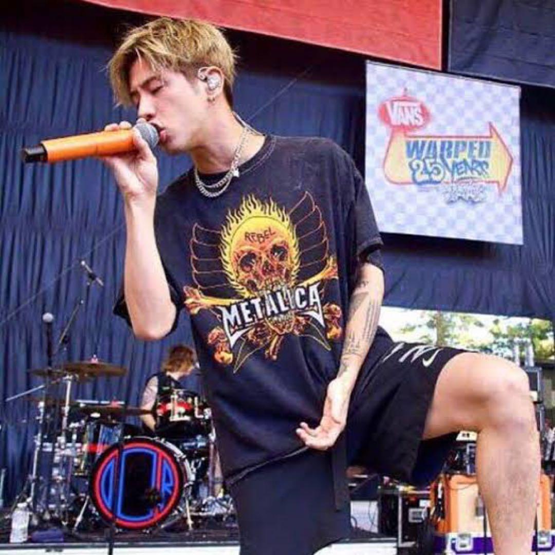 llica メタリカ　バンドt taka着用