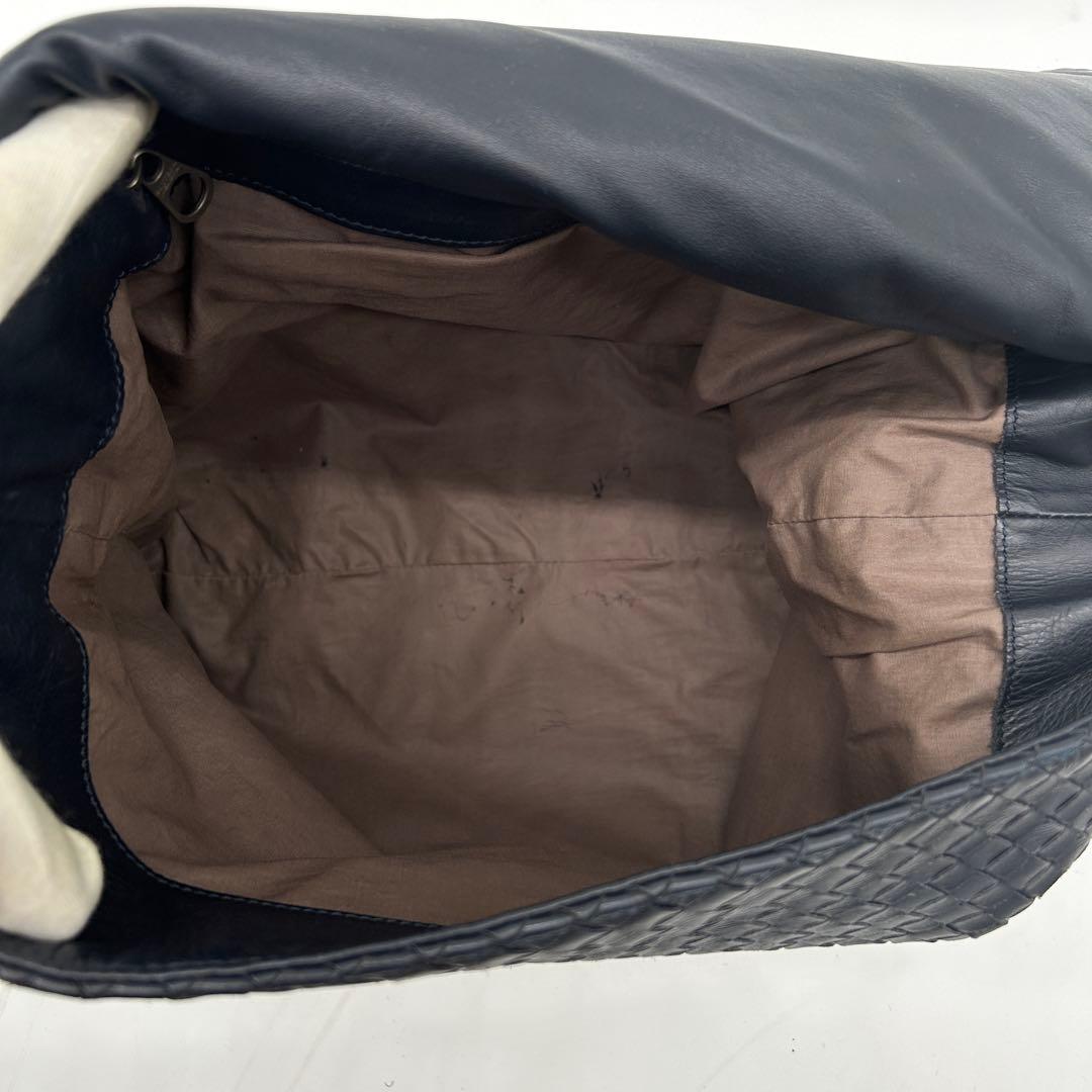 【美品】ボッテガヴェネタ ショルダーバッグ イントレチャート レザー ブラック