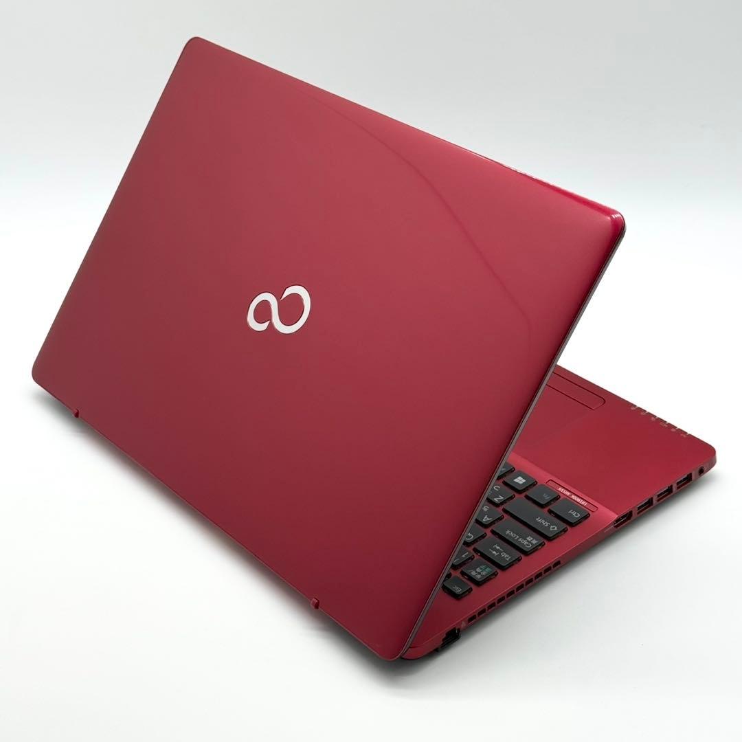 美品 富士通 ノートPC i7搭載 新品SSD512 Blu-ray FHD