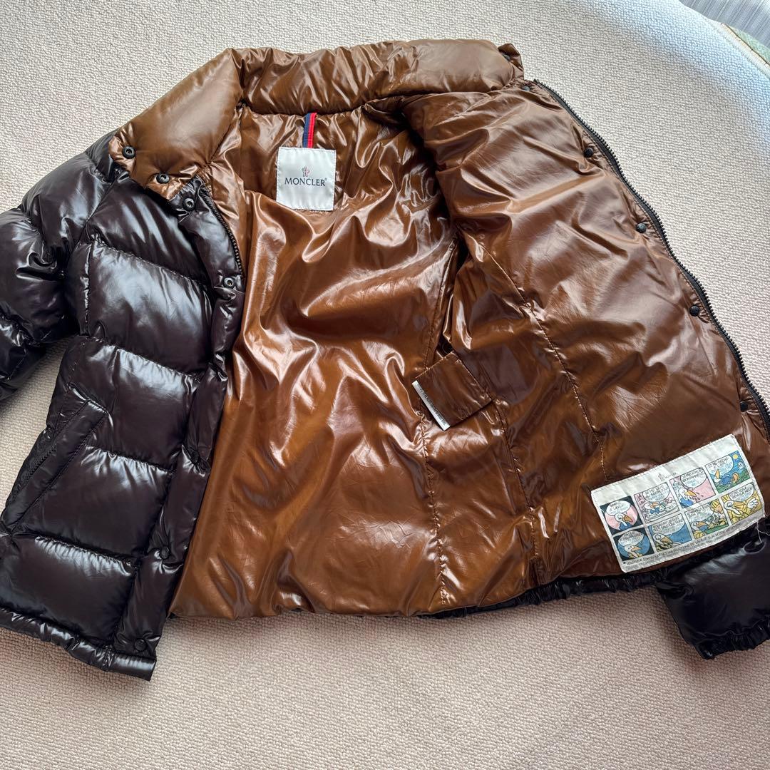 MONCLER ダウンジャケット