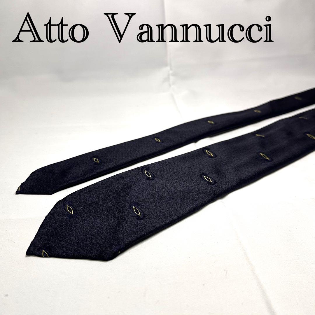 美品☆アットヴァンヌッチ☆ネクタイ☆ネイビー☆パターン柄☆セッテピエゲ☆643
