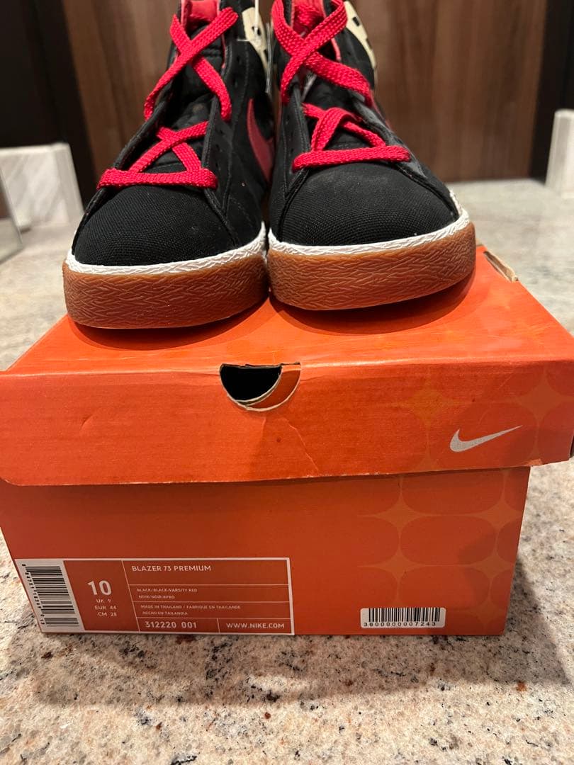 新品未使用 2005年 NIKE BLAZER 73 ビューティフルルーザーズ