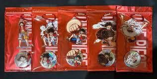 未開封 ONE PIECE アクリルキーホルダー＆缶バッジ セット