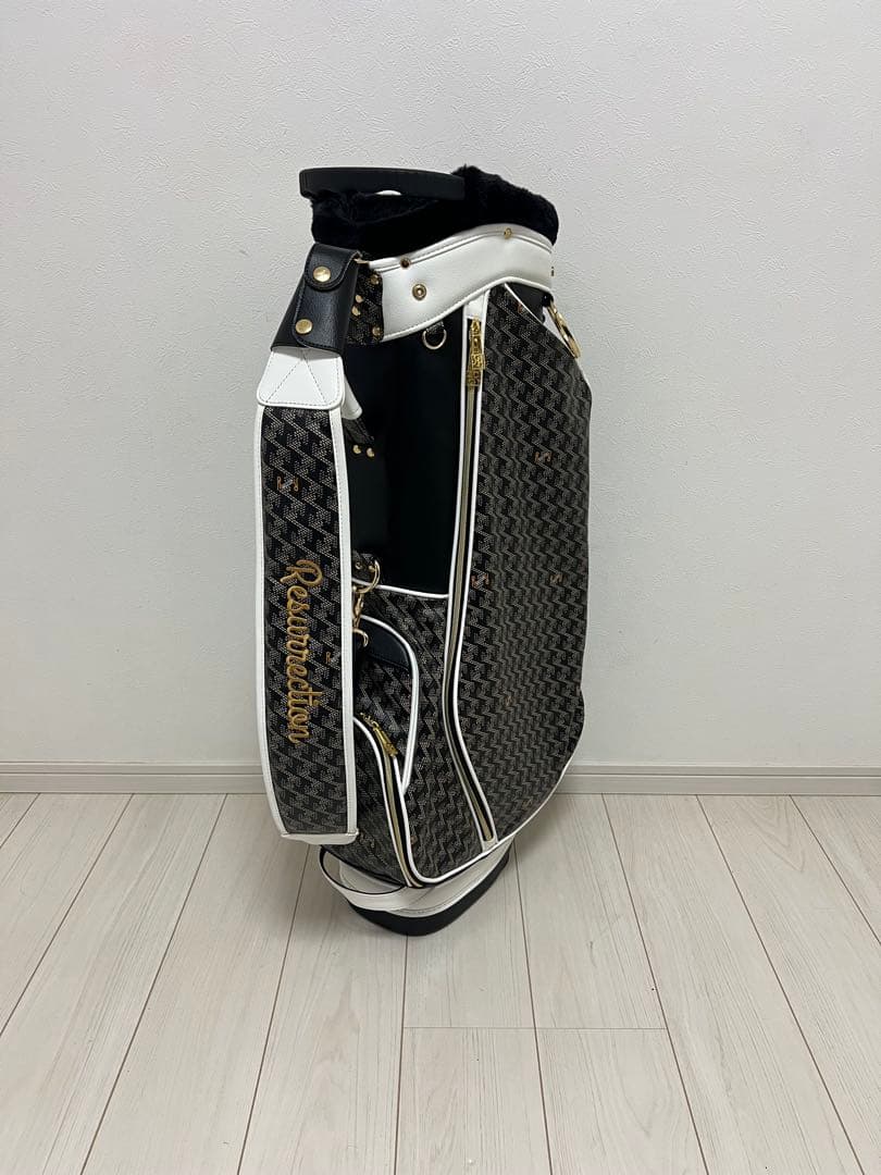【本日だけ大幅値引き】レザレクション　パーヴォー　NO.3 キャディバッグ美品