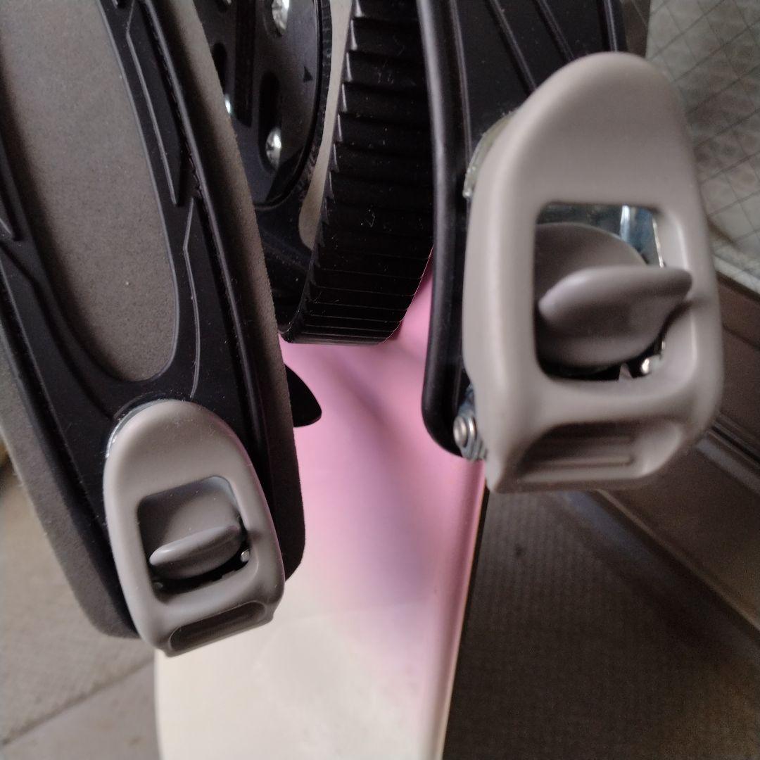 NAKED スノーボード　ビンディング　ホワイト ピンク