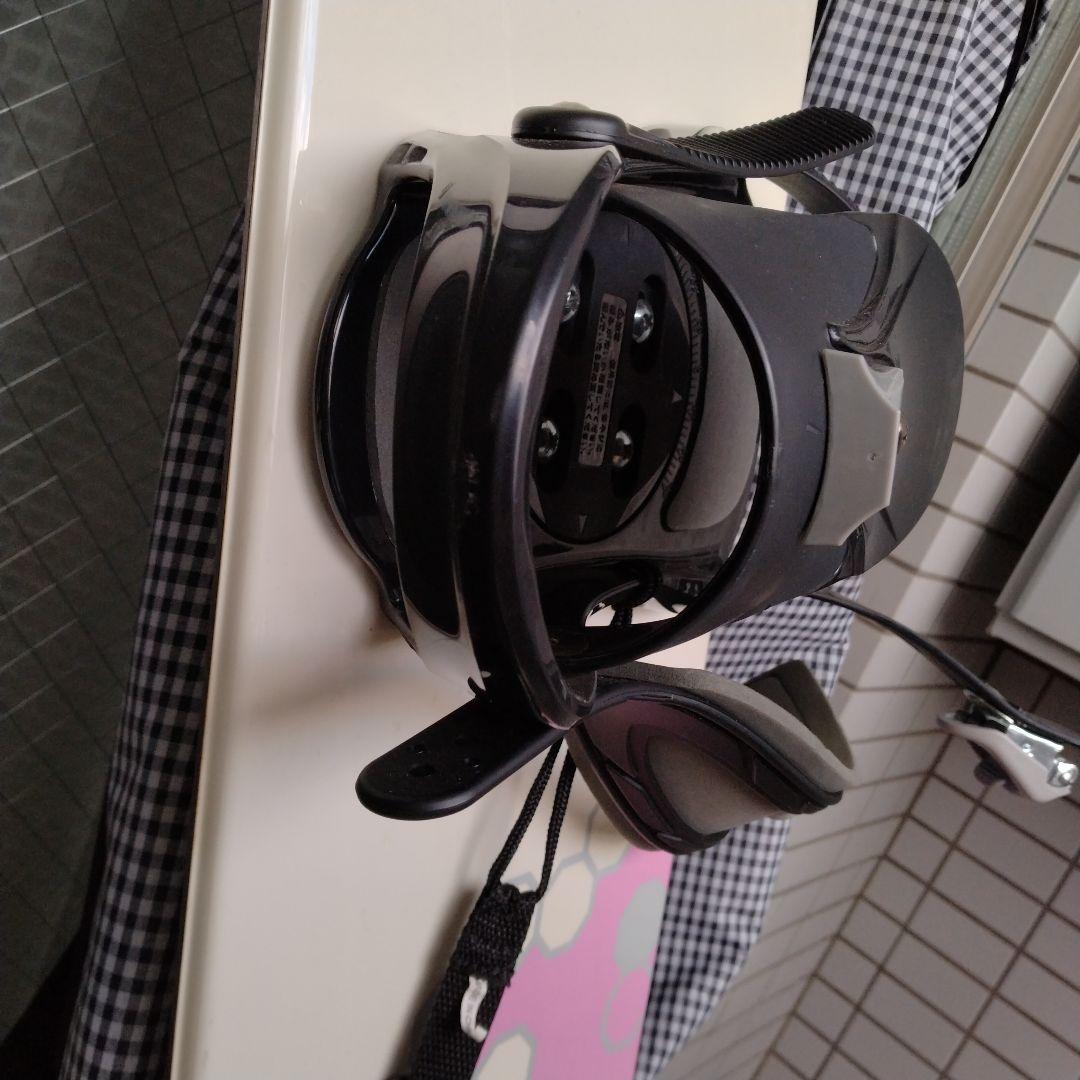 NAKED スノーボード　ビンディング　ホワイト ピンク