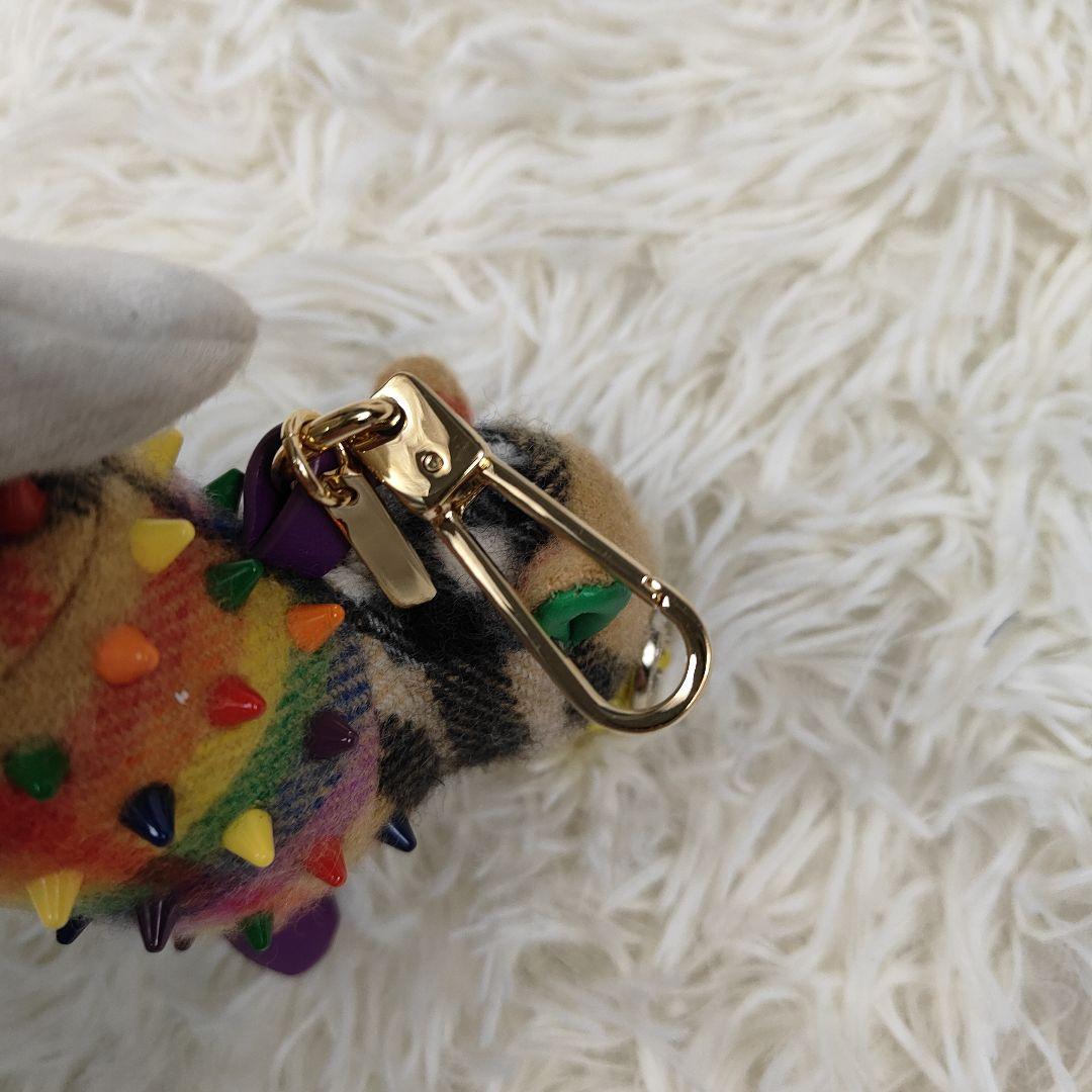BURBERRY　キーホルダー　アニマルシープ スタッズ　チェック　箱付き