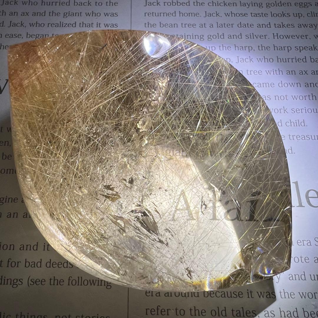 ✳️☆極上の透明度に煌めき抜群のルチル☆ゴールドルチル 雫型 天然石 磨き石 原石