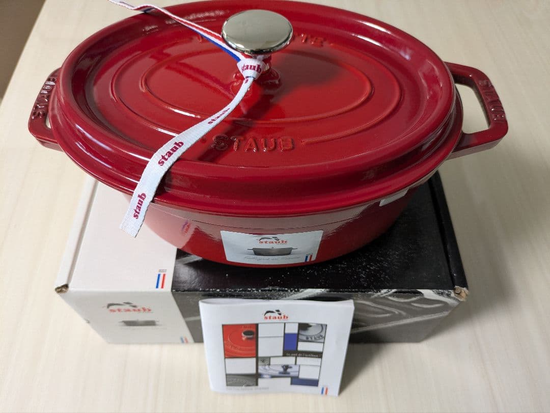 ストウブ ピコ ココット オーバル 23cm チェリー 40509-830